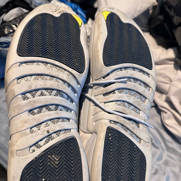 Jordan 12 low wolf grey size 18 - Picture 3 of 3